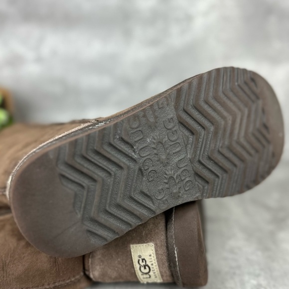 UGG Classic Tall Dark Brown Boot Size 7 - Picture 11 of 13